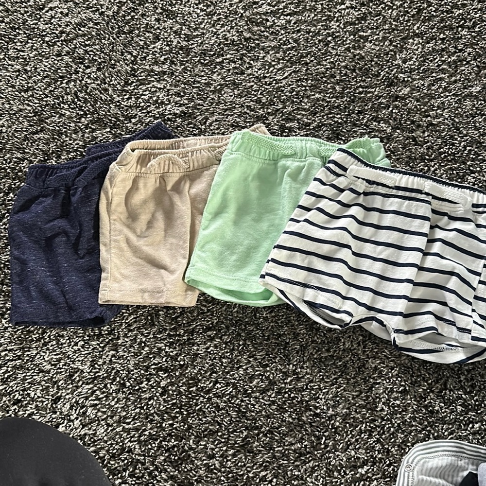 Never Been Warn 0-3 Month Shorts